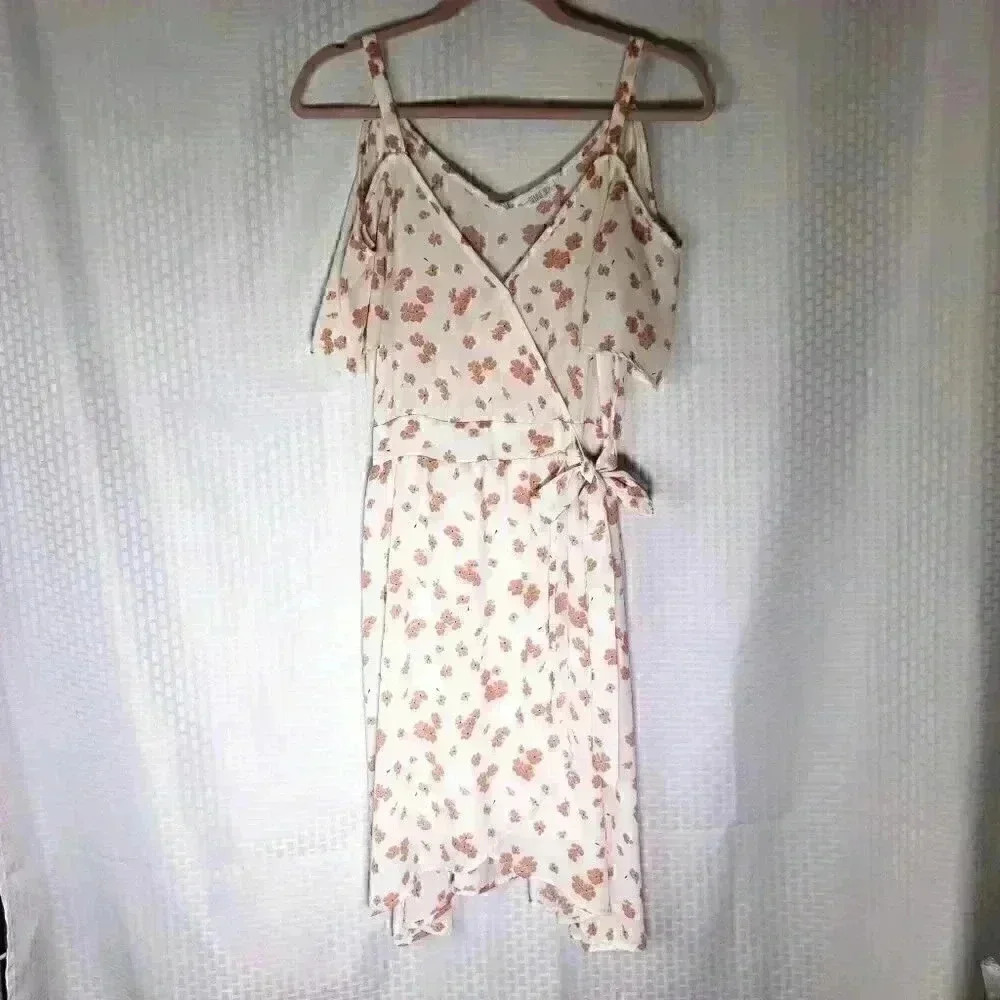 Sienna Sky white with pink flowers size M Cold Shoulder Dress